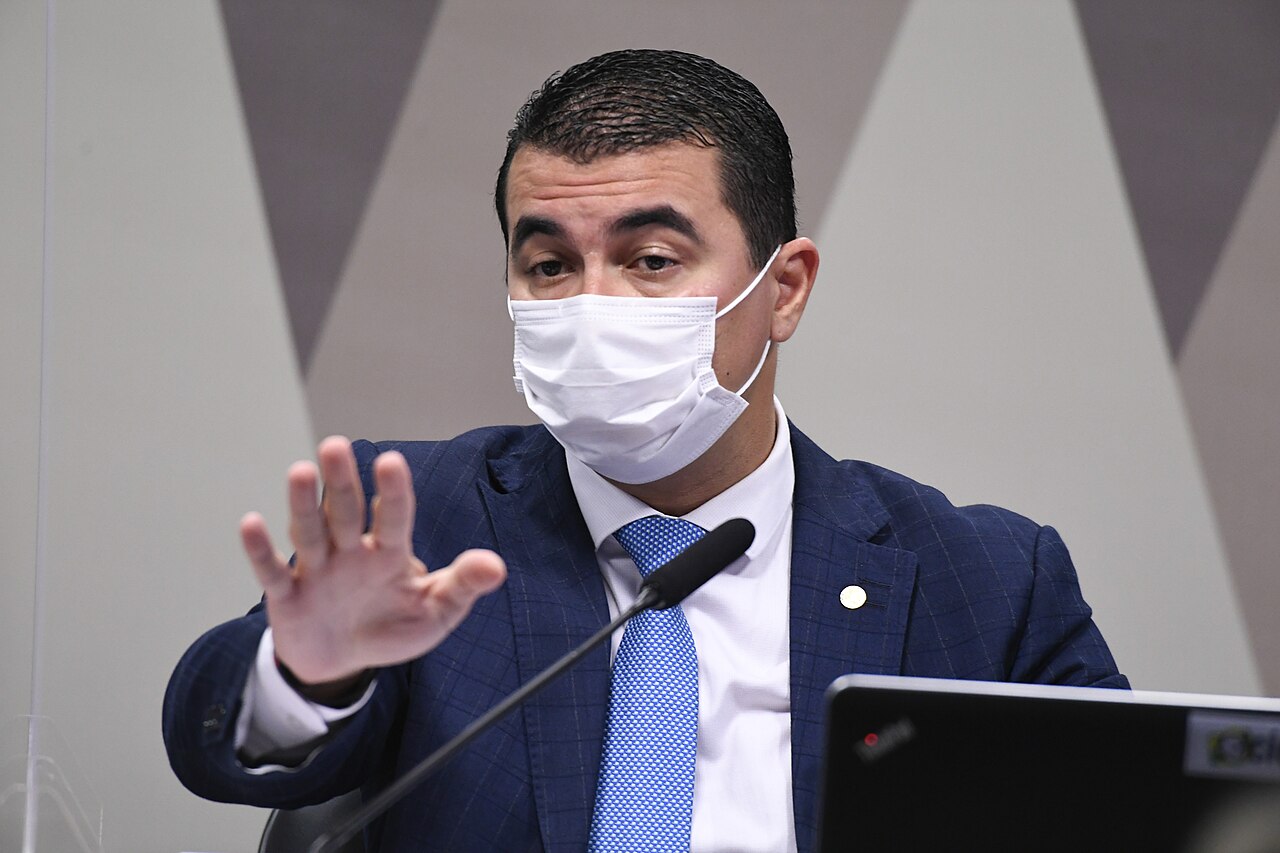 O deputado Luis Miranda (DEM-DF) em pronunciamento à mesa da CPI, na oitiva de 25/06/2021.